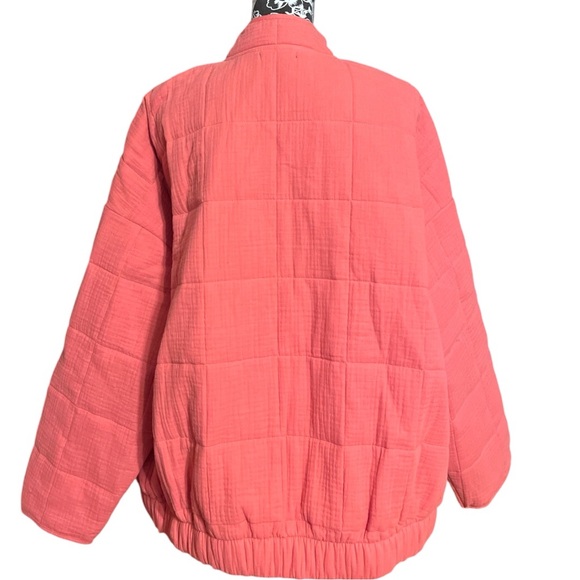 Size 2: Torrid Quilted Drop Shoulder Zip Up Snap Button Jacket - Picture 6 of 9